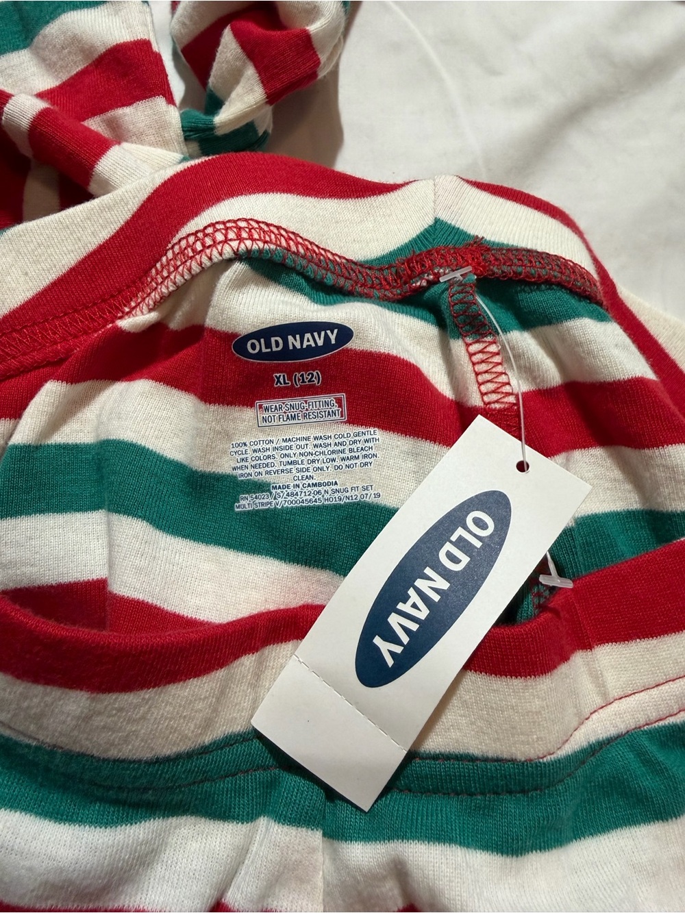 NWT Old Navy unisex Christmas pajama set, XL (12), 100% cotton red/grn/wht - Picture 4 of 7